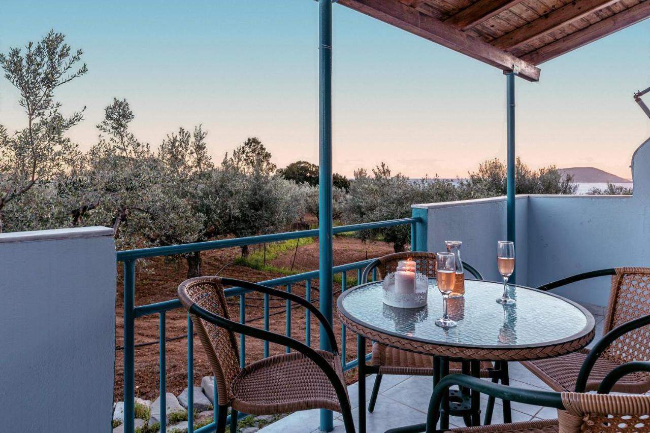 Secret Summer Havens - Perfectly Secluded Getaways Vasilítsion 外观 照片